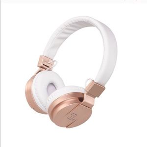 Promise by Jennifer Lopez JLO Headphones Gold